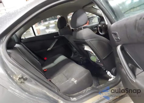 2009 Pontiac G6 z USA, uszkodzony, nr VIN 1G2ZG57N494220740